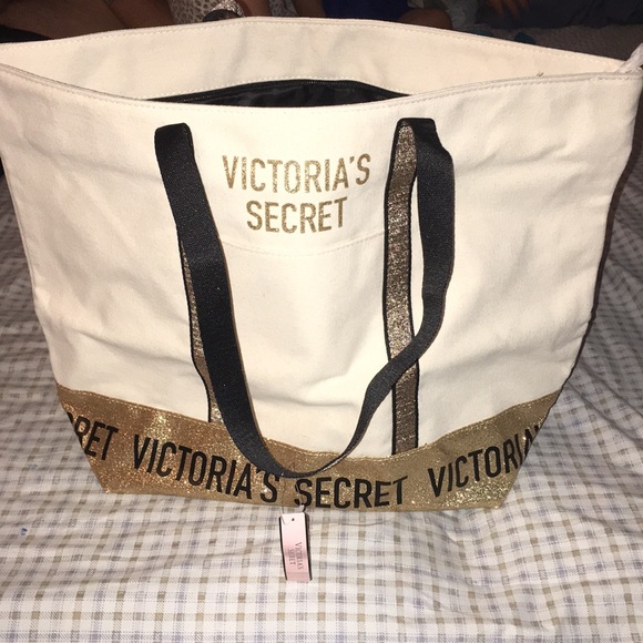 Victoria’s secret - Picture 5 of 6